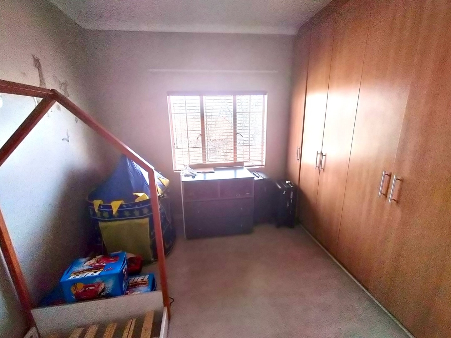 3 Bedroom Property for Sale in Langenhovenpark Free State
